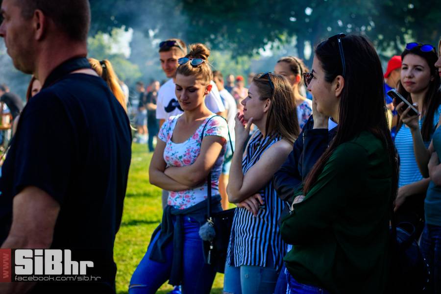 studentska_rostiljada_3