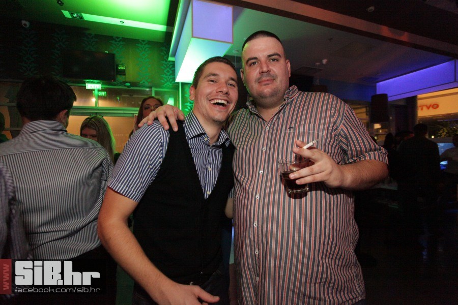 playboy_party_lotus_20102012_si