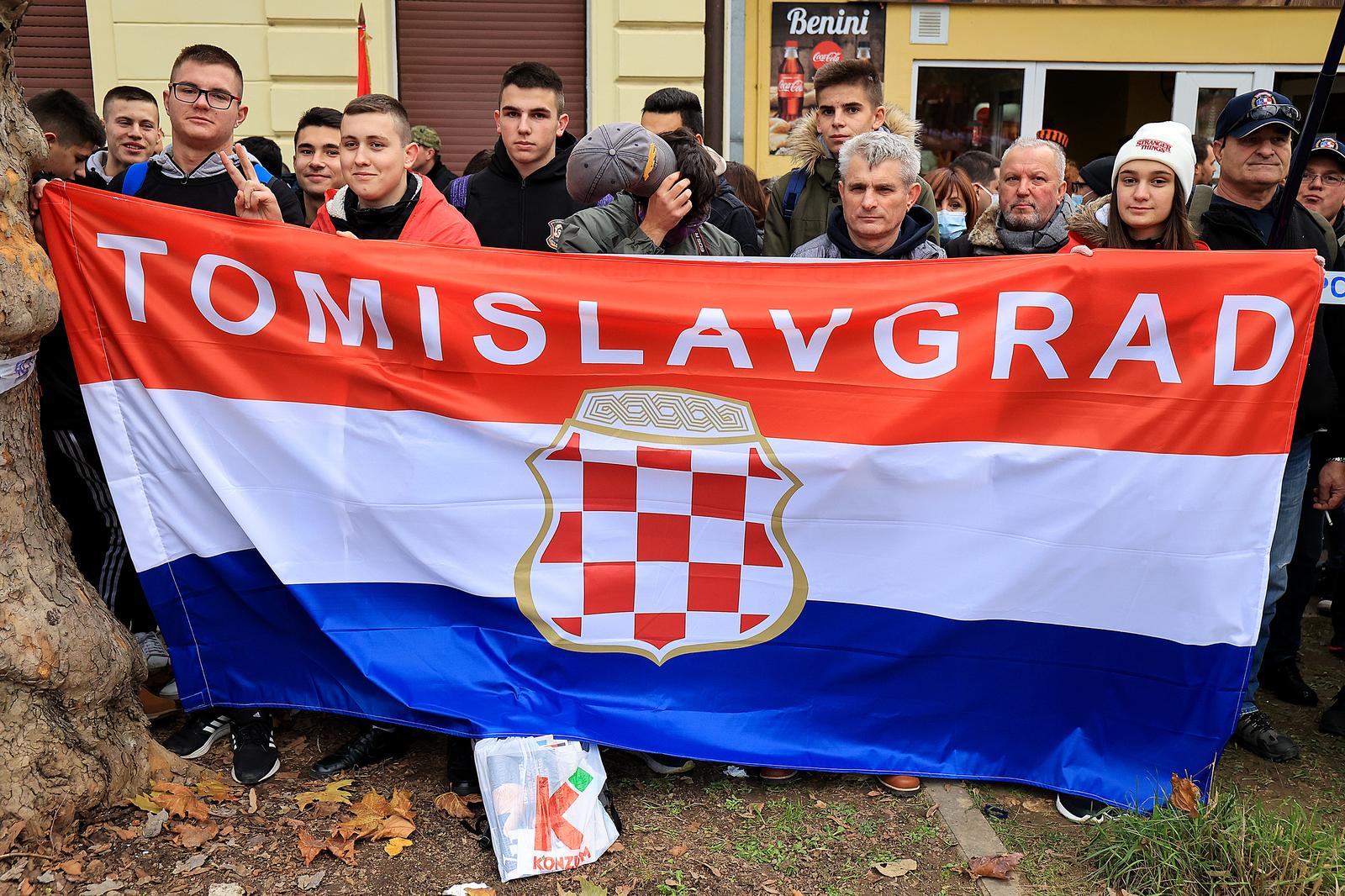 Deseci tisuća ljudi došlo u Vukovar odat počast gradu heroju