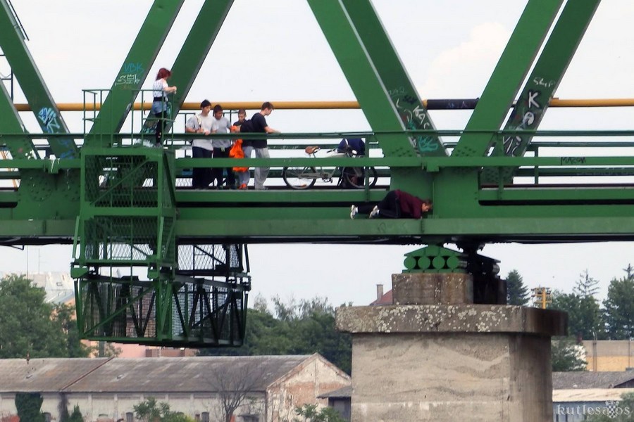 zeljo_opasna_djecja_igra_SiBhr_ zeljo_opasna_djecja_igra_SiBhr_