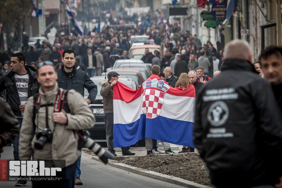 kolona_sjecanja_vukovar_1811201