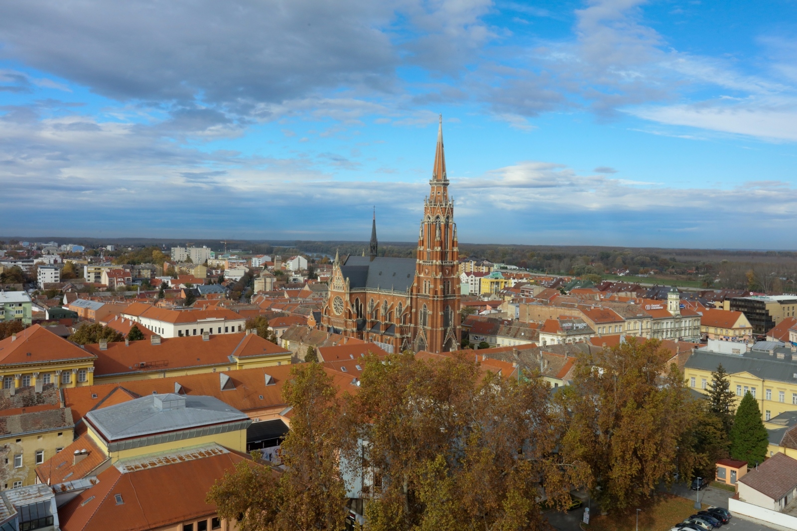 Utrka kroz neboder u centru Osijek