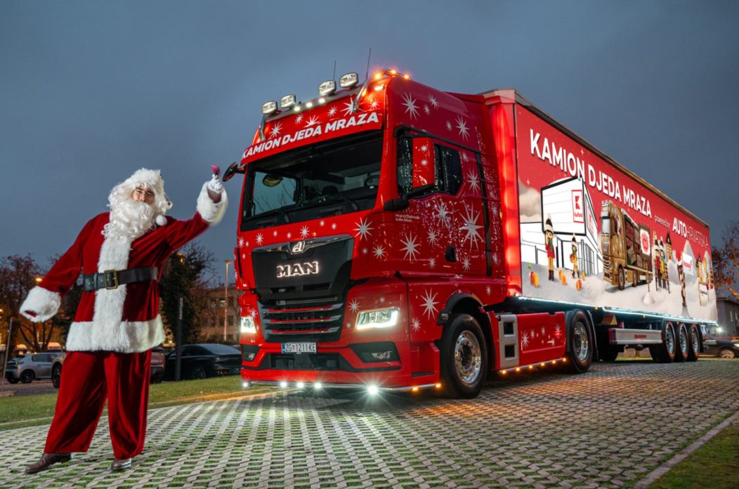 kamion djeda mraza kamion djeda mraza