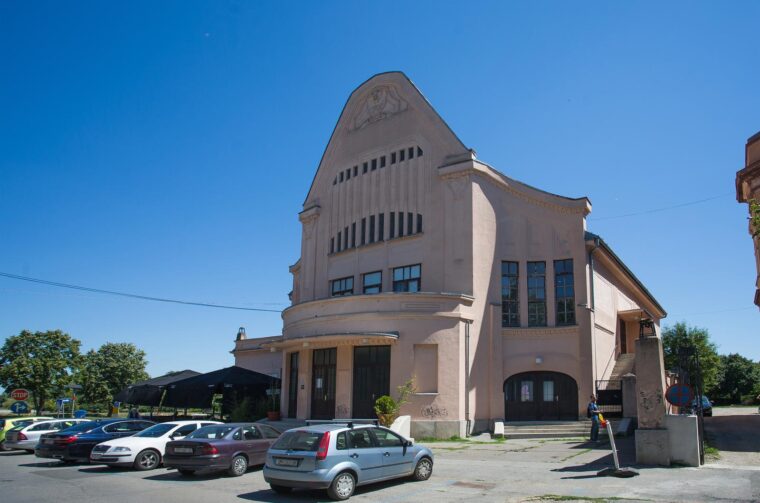 Kino Urania Kino Urania