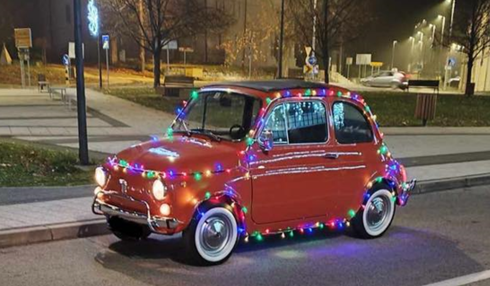 okićen auto okićen auto