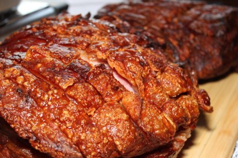 pečena prasetina odojak