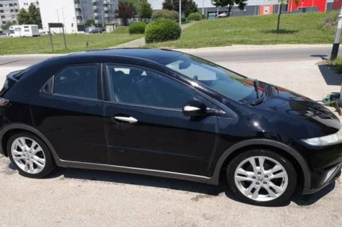 ukradena honda6 ukradena honda6