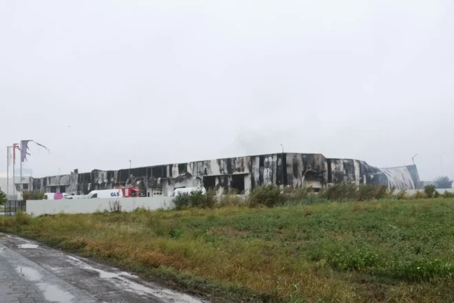 Požar skladišta u Osijeku