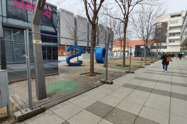 Dječje igralište kod Supera