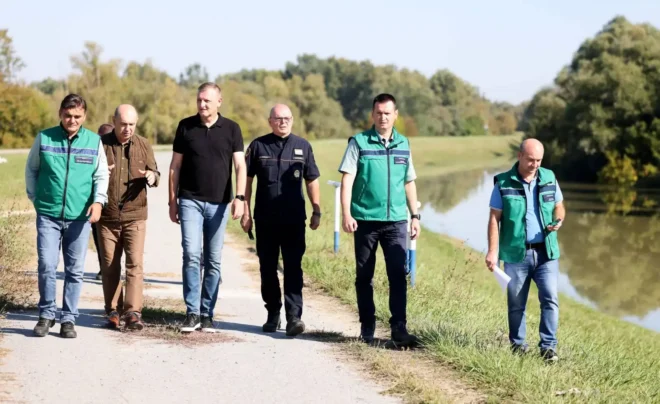 Batina, pripreme za dolazak vodnog vala Batina, pripreme za dolazak vodnog vala