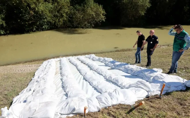Batina, pripreme za dolazak vodnog vala Batina, pripreme za dolazak vodnog vala