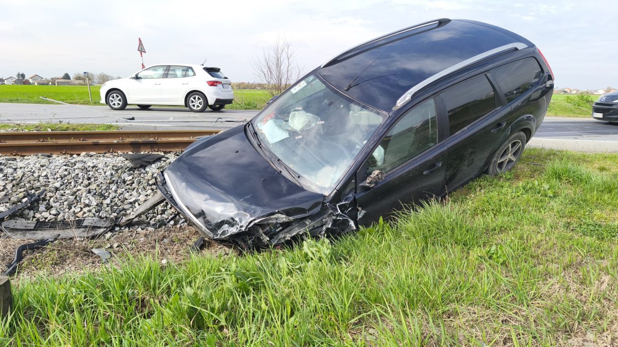 prometna nesreća na pružnom prijelazu kod švajcarnice prometna nesreća na pružnom prijelazu kod švajcarnice