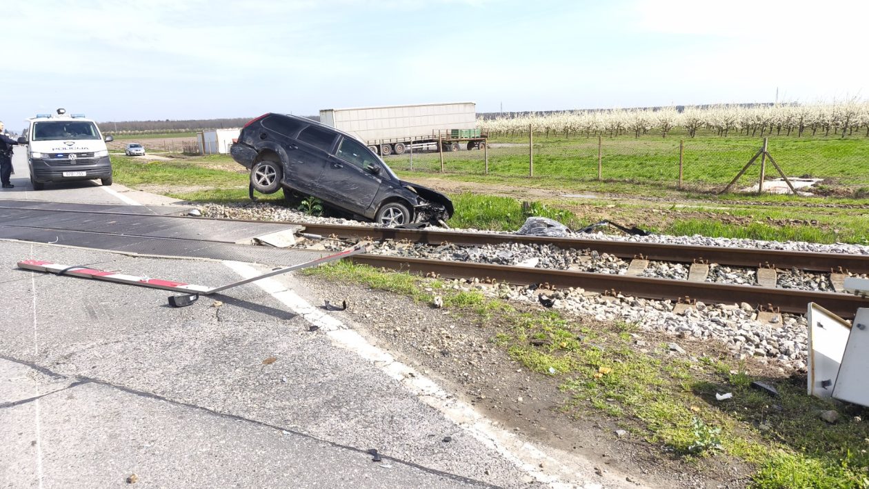prometna nesreća na pružnom prijelazu kod švajcarnice prometna nesreća na pružnom prijelazu kod švajcarnice