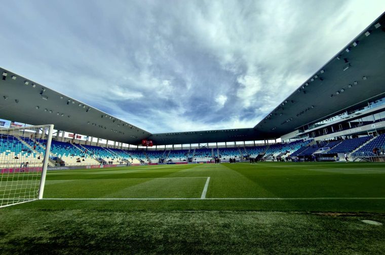 stadion pampas opus arena