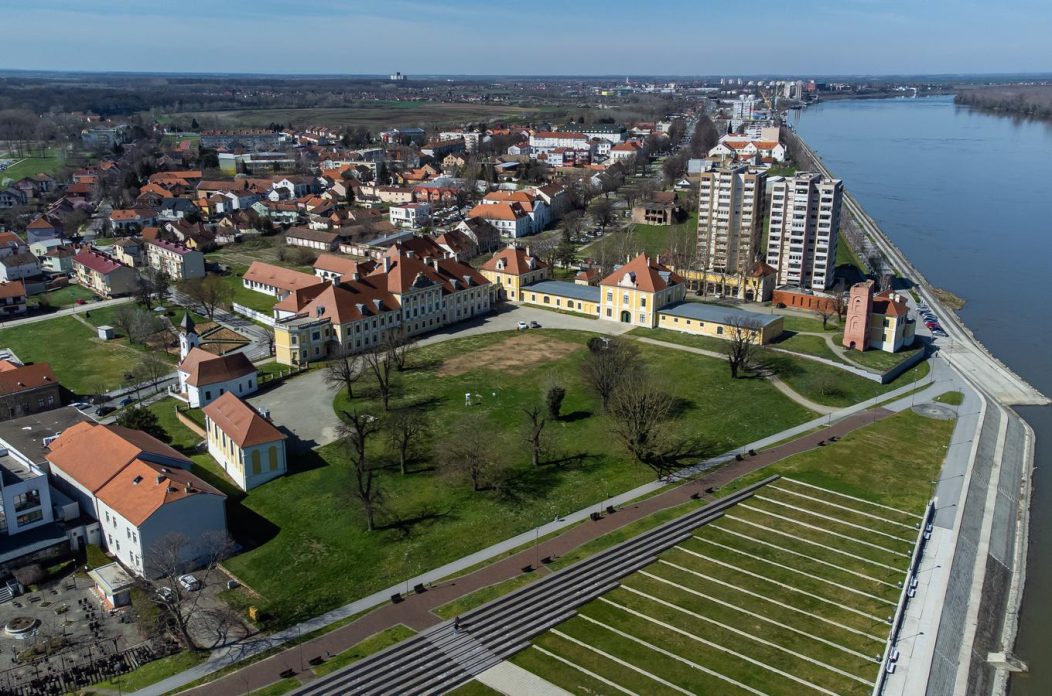 Vukovar: Pogled iz zraka na Dvorac Eltz